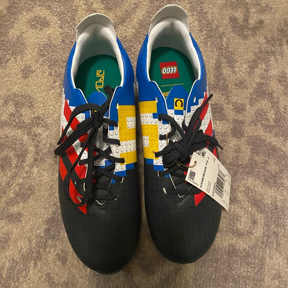 NWT Adidas x Lego Gamemode Soccer Shoes Cleats - size 3